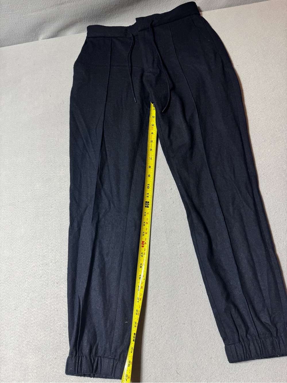 Women’s Vince 100% Wool Drawstring Pintuck Jogger Navy Size 29 - Picture 4 of 9